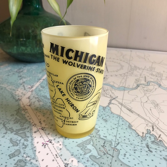 Vintage Michigan State / Lake Michigan Graphic Tourism Glass - Picture 2 of 7